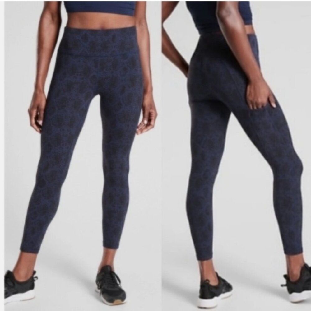 Like New! Athleta Ultimate Stash Pocket 7/8 Tight Leggings Blue Snake Print ST
